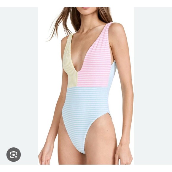 Maaji M STRIPES Floral Kristin Reversible Swimsuit * FLAWED* Seam Repair 1/4 In - Picture 8 of 14